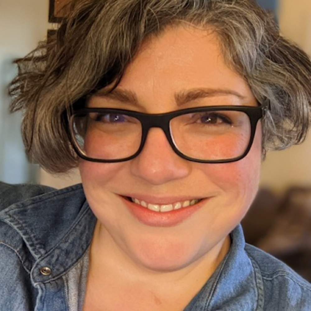 Meet your Posher, Stephanie quinn